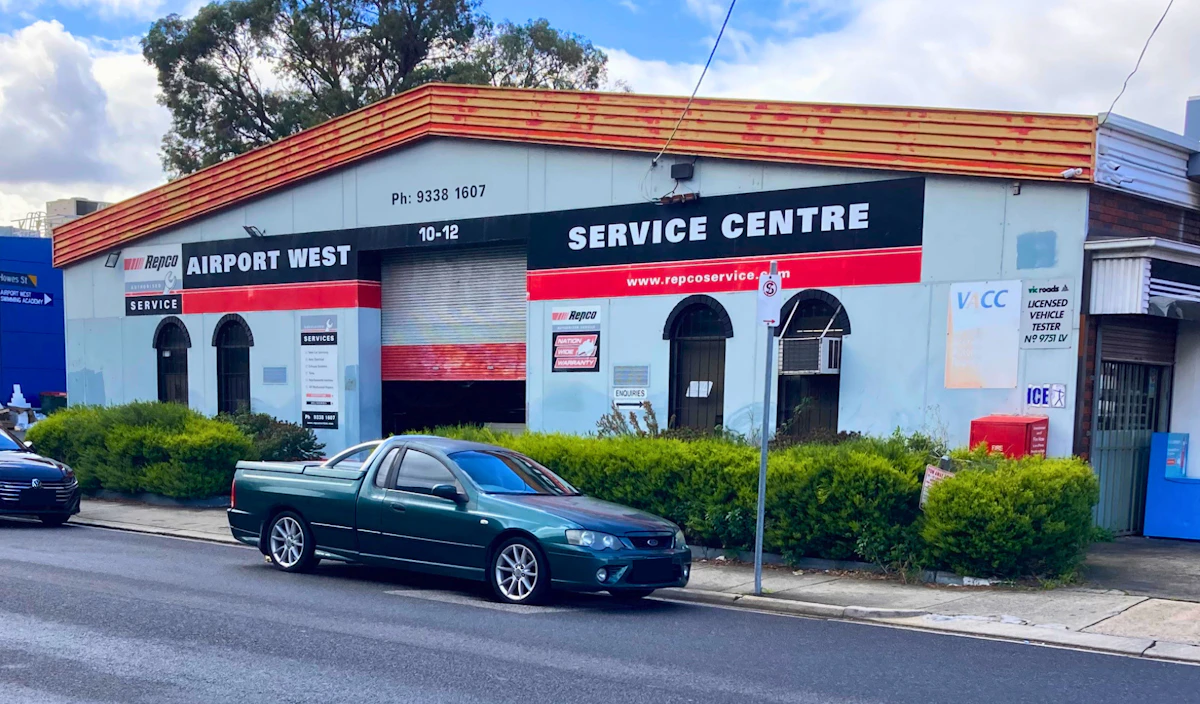 Airport Car Service Centre Mechanical Workshop